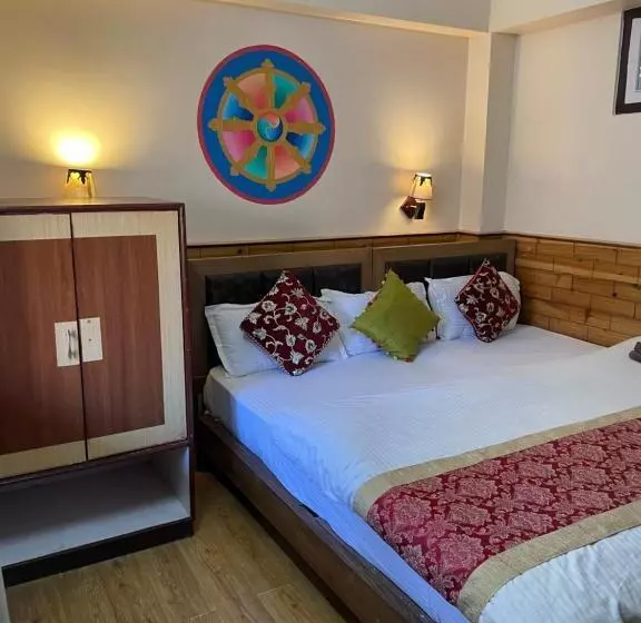 تختخواب و صبحانه Magnolia Residency