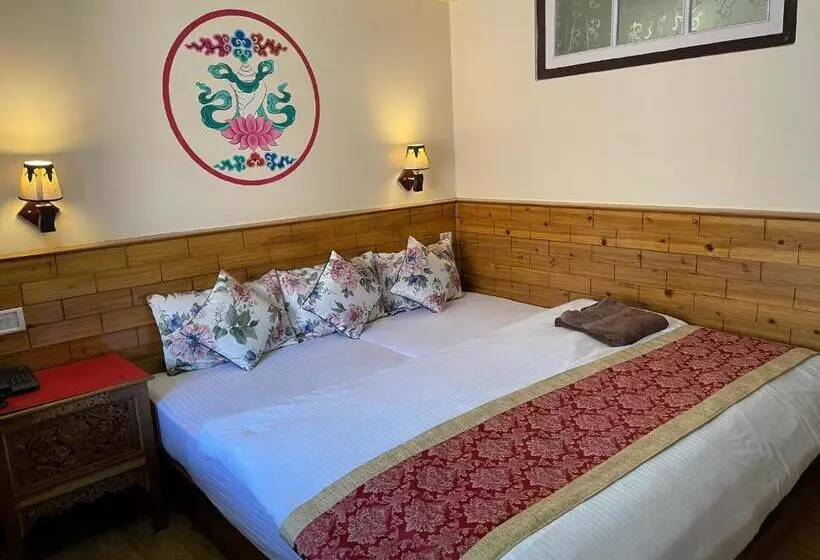 تختخواب و صبحانه Magnolia Residency
