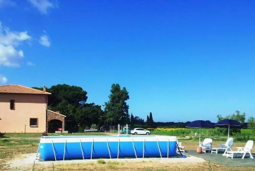 ホテル Agriturismo La Nocciolina