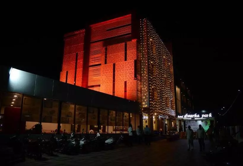 Hotelli Dwarka Park