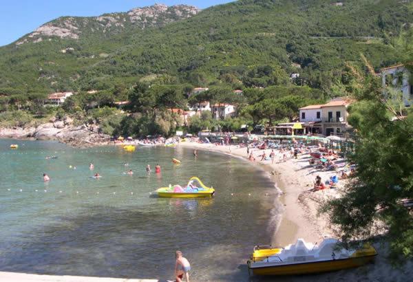 بنسيون Bed & Breakfast Anselmi M&m