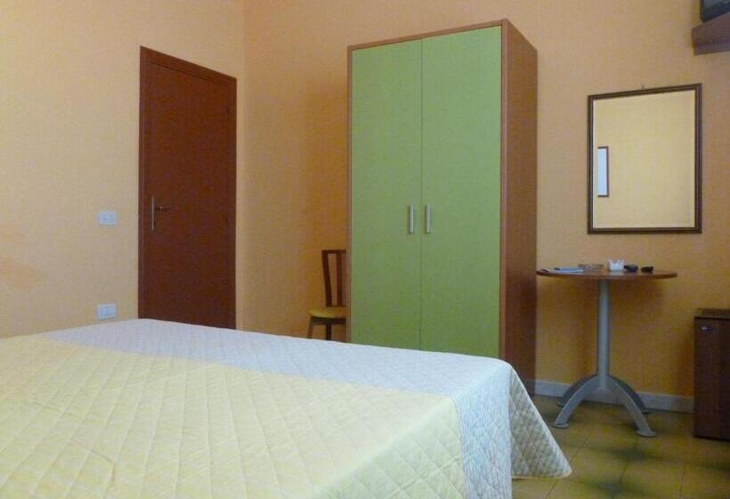 بنسيون Bed & Breakfast Anselmi M&m