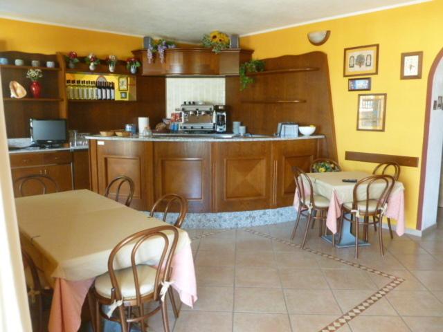 بنسيون Bed & Breakfast Anselmi M&m