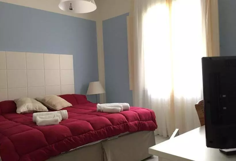 پانسیون Albachiara Suite Rooms   City Center