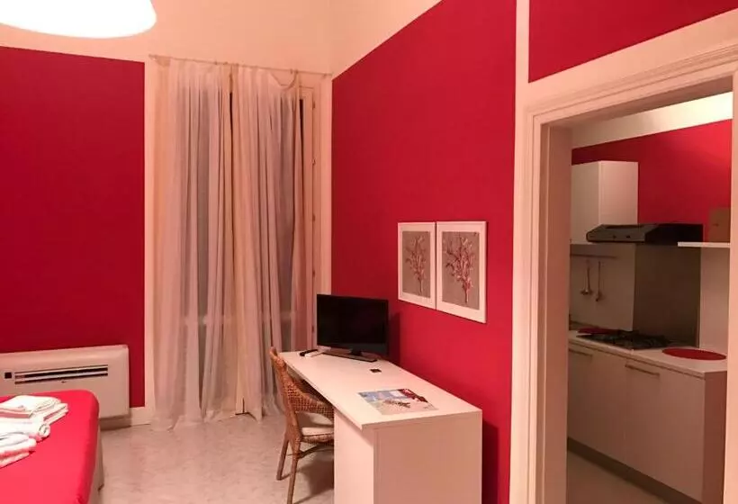 پانسیون Albachiara Suite Rooms   City Center