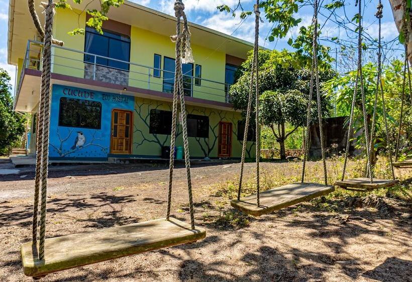 بنسيون Cucuve Eco Hostal