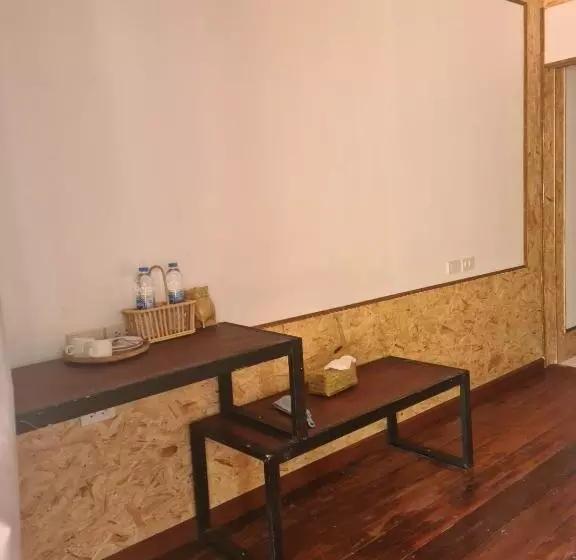 ペンション Sunrise House