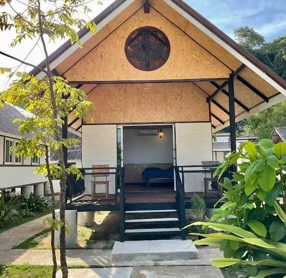 ペンション Sunrise House