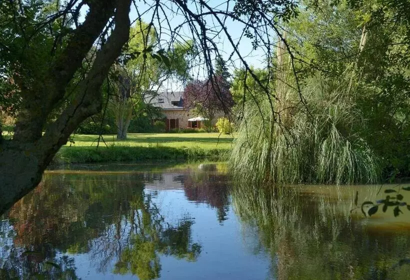 ペンション Le Clos Du Piheux