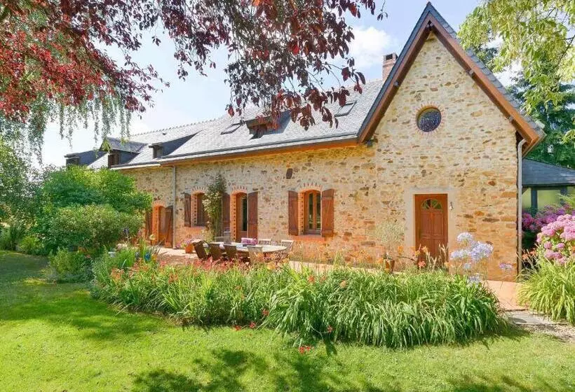 ペンション Le Clos Du Piheux