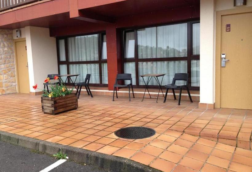 Apartamentos Aldea Del Puente