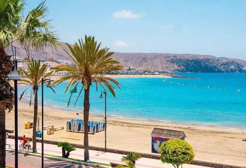 Coral Compostela Beach