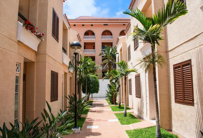 Coral Compostela Beach