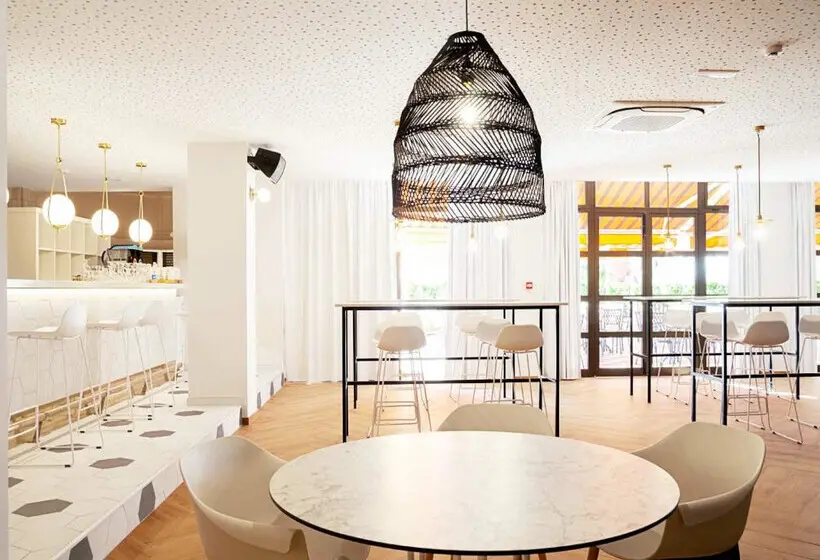 Coral Compostela Beach