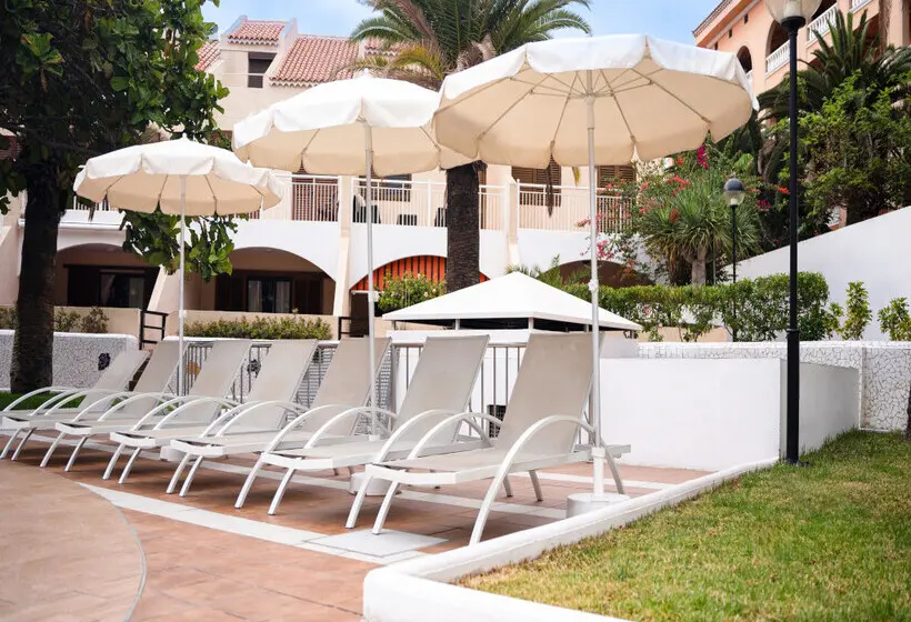 Coral Compostela Beach