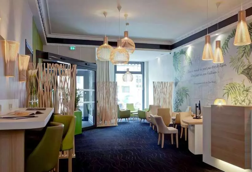Отель Best Western Crequi Lyon Part Dieu