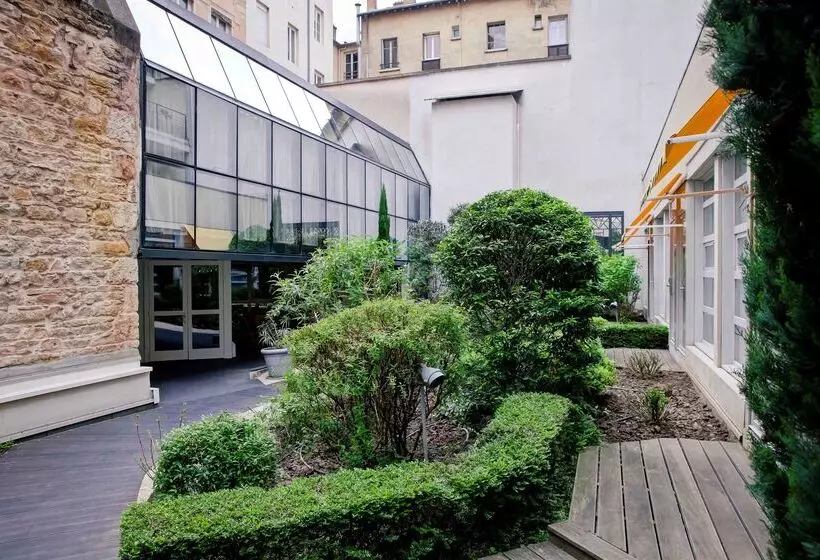 Отель Best Western Crequi Lyon Part Dieu