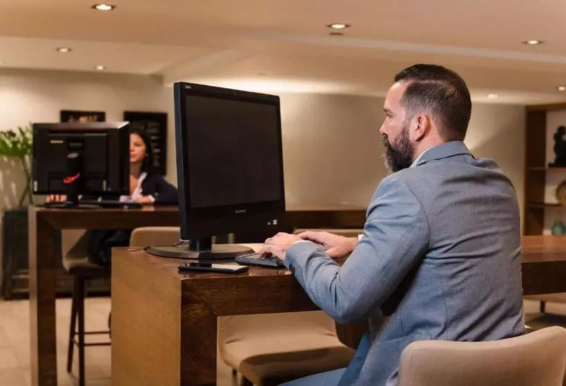 هتل Catalonia Santo Domingo