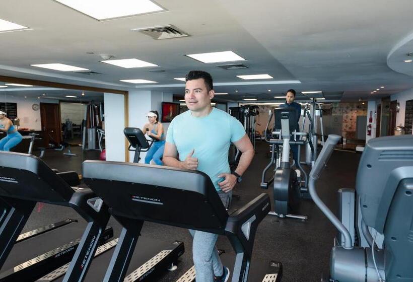 هتل Catalonia Santo Domingo