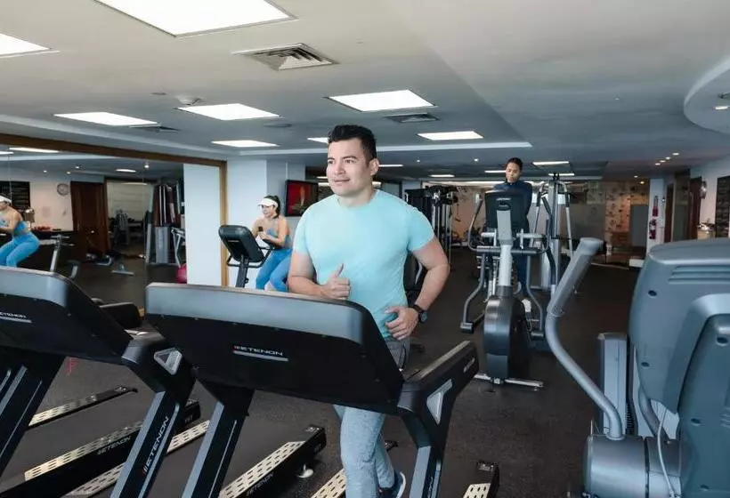 هتل Catalonia Santo Domingo