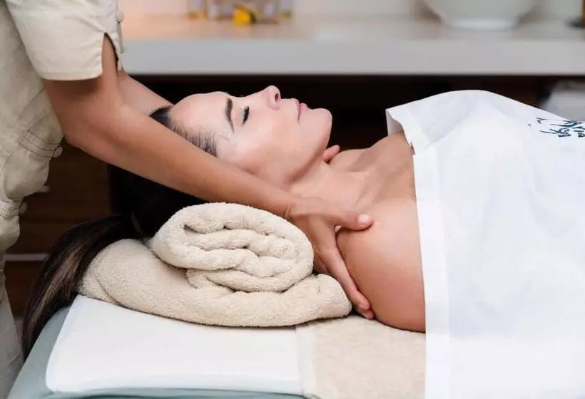 هتل Catalonia Santo Domingo