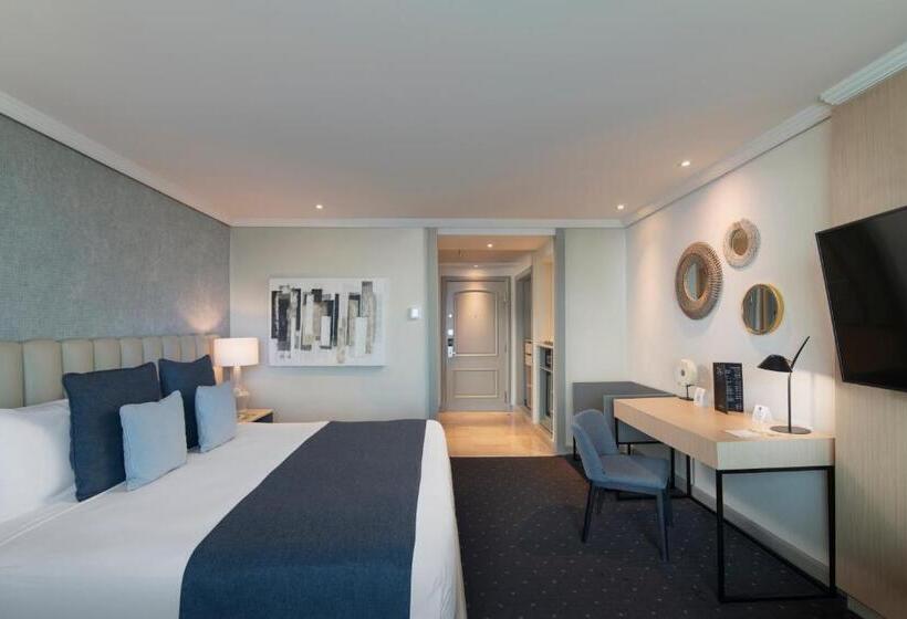 هتل Catalonia Santo Domingo