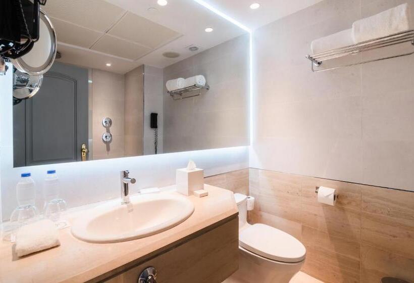 هتل Catalonia Santo Domingo