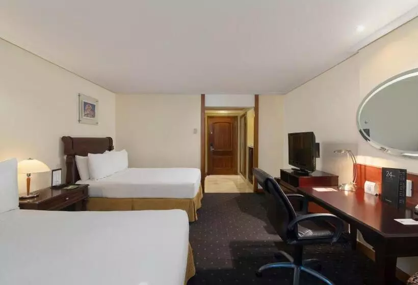 هتل Catalonia Santo Domingo