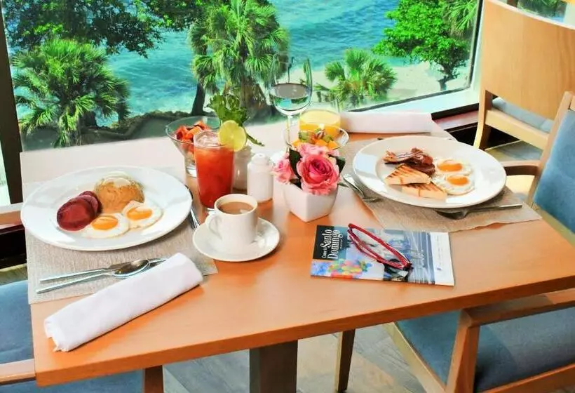 هتل Catalonia Santo Domingo