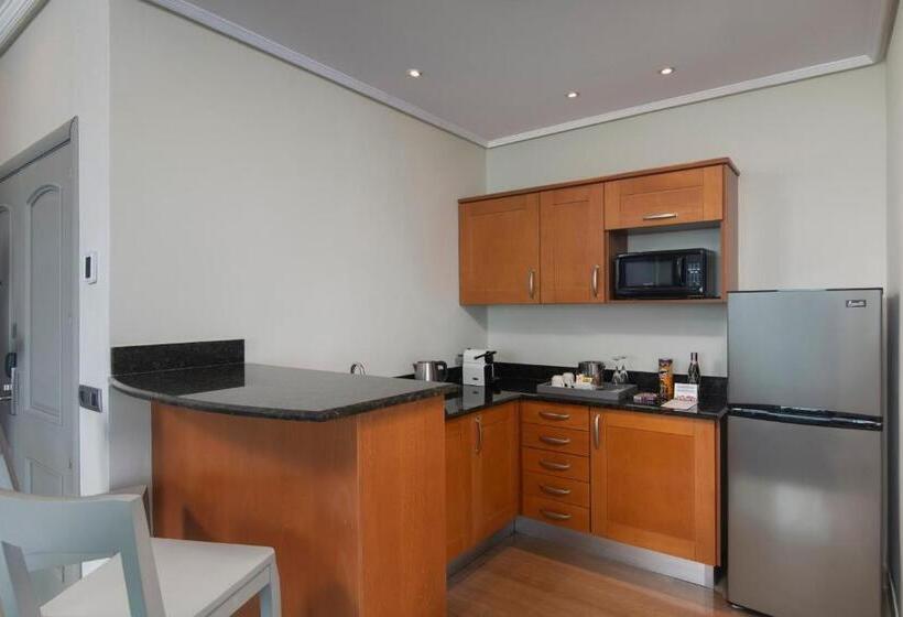 هتل Catalonia Santo Domingo