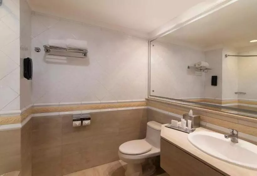 هتل Catalonia Santo Domingo