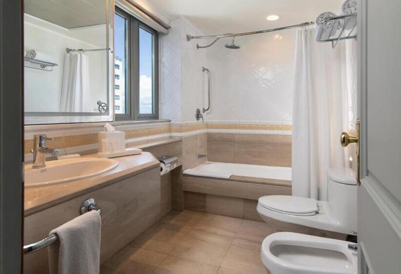 هتل Catalonia Santo Domingo