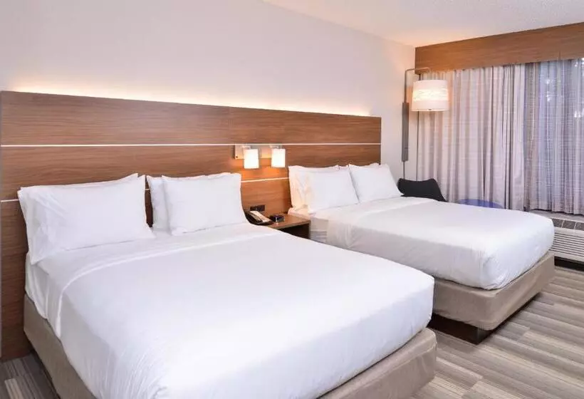 Holiday Inn Express Hotel & Suites Indianapolis Dtn Conv Ctr, An Ihg