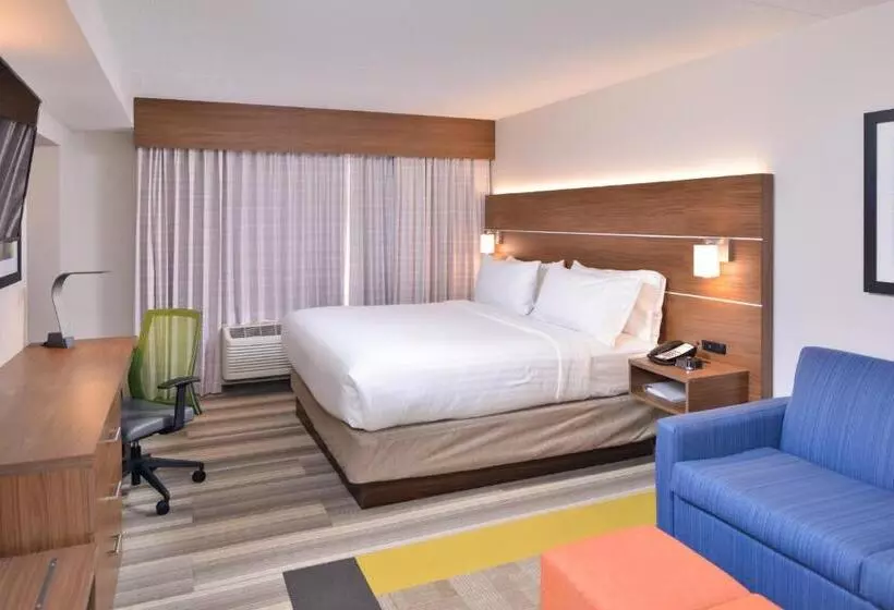 Holiday Inn Express Hotel & Suites Indianapolis Dtn Conv Ctr, An Ihg