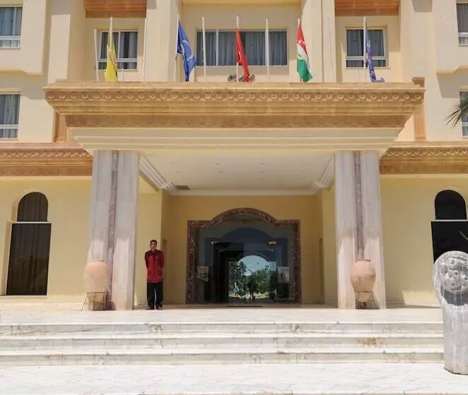 Отель Marina Palace