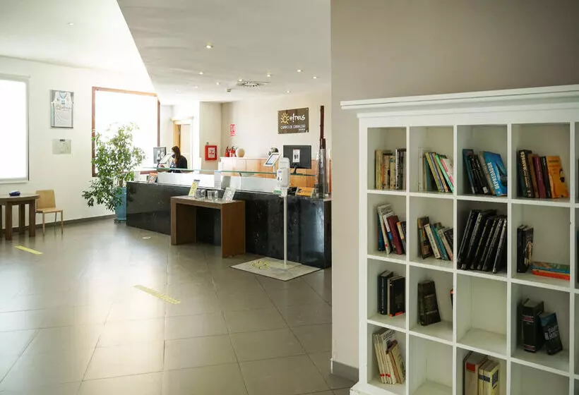 Szálloda Ohtels Campo de Gibraltar