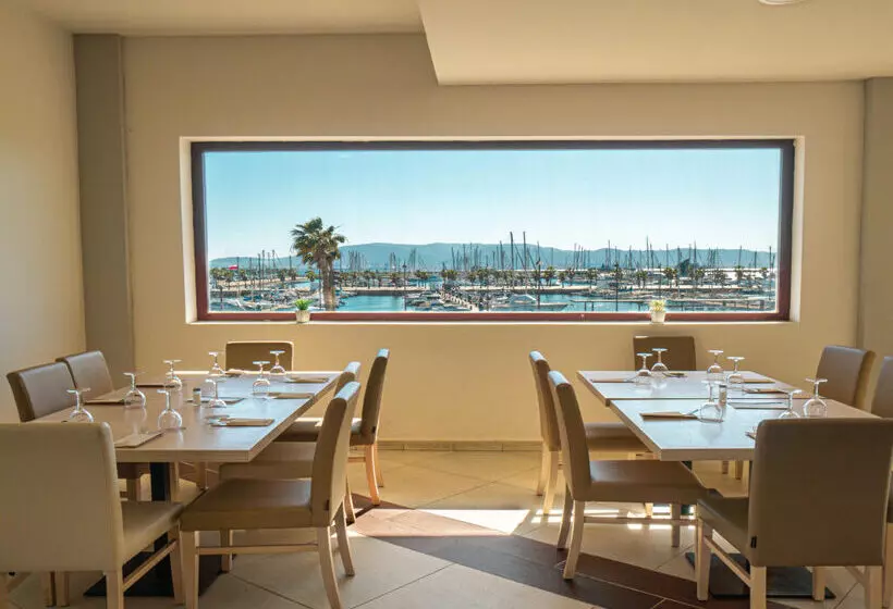 Szálloda Ohtels Campo de Gibraltar