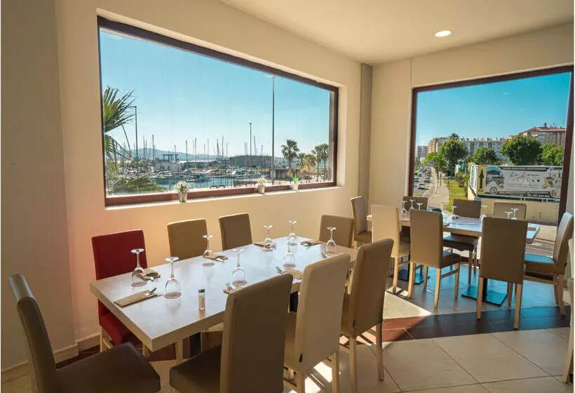 Szálloda Ohtels Campo de Gibraltar