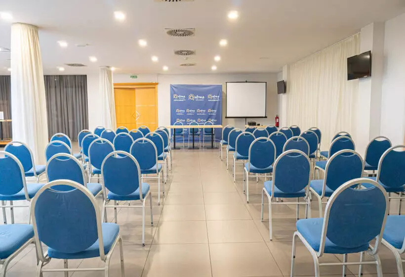 Szálloda Ohtels Campo de Gibraltar