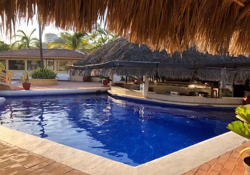 Szálloda Plaza Tucanes Manzanillo