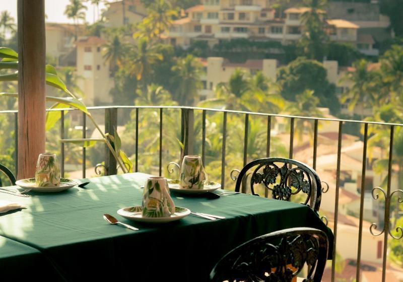 Hotel Plaza Tucanes Manzanillo