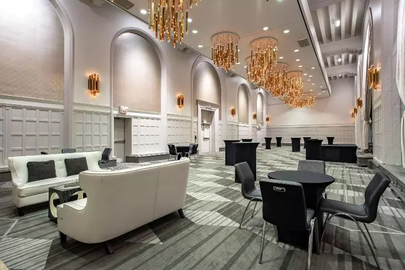 בית מלון כפרי W Chicago  City Center