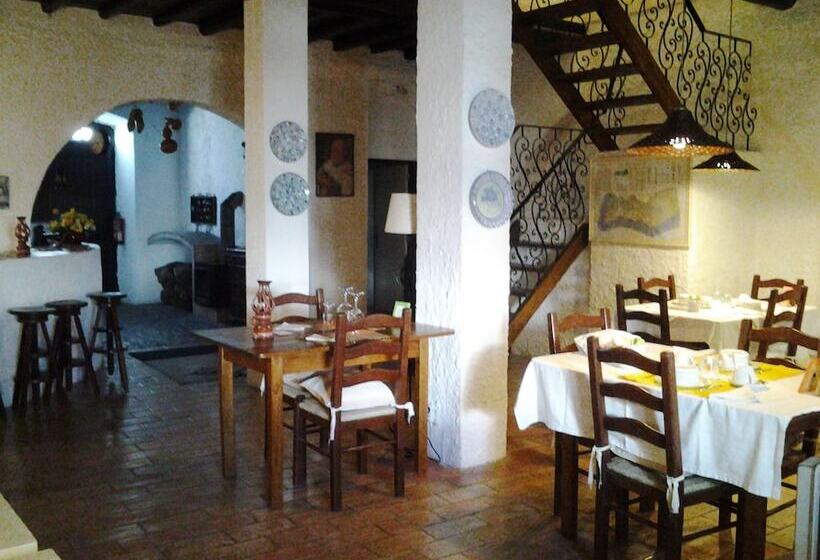 Rio Arade Manor House