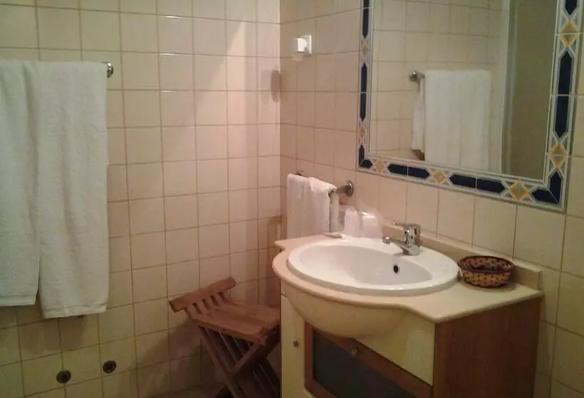 Rio Arade Manor House