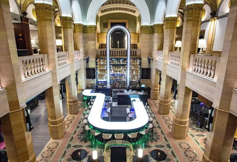 THE MIDLAND HOTEL, Chicago, a Tribute Portfolio Hotel