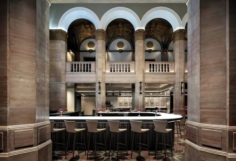 THE MIDLAND HOTEL, Chicago, a Tribute Portfolio Hotel