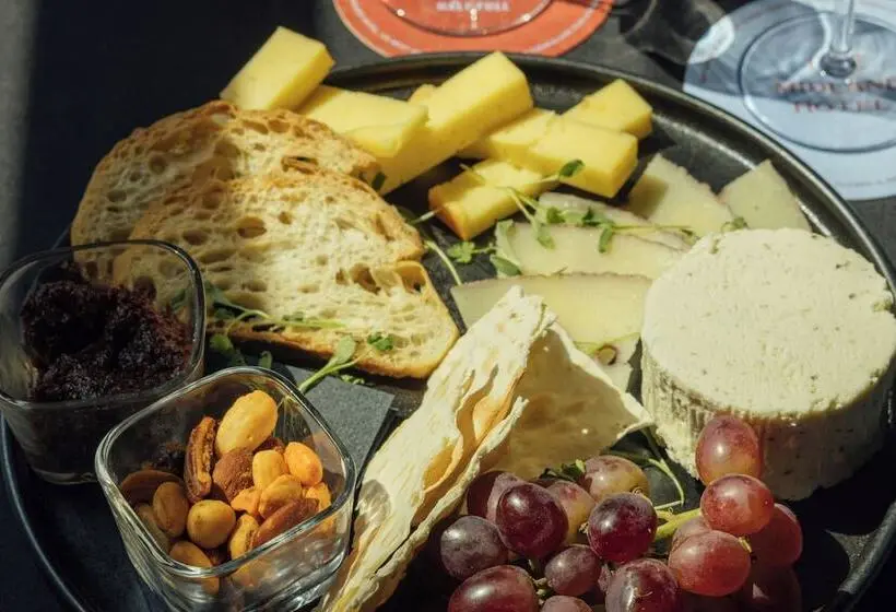 THE MIDLAND HOTEL, Chicago, a Tribute Portfolio Hotel