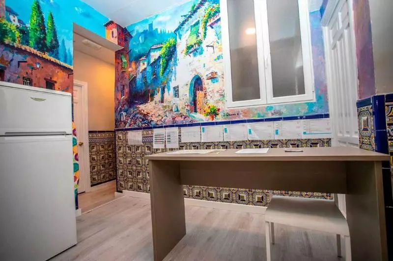 هتل Hostal Viena Plaza Nueva