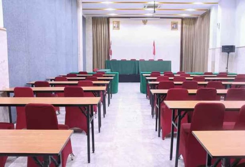 Marilyn Hotel Serpong