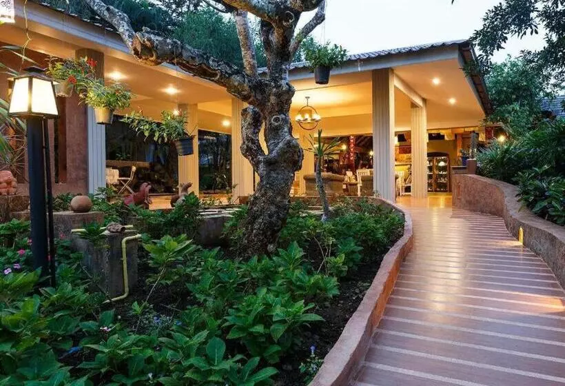 ホテル Mohn Fah Sai Home Resort